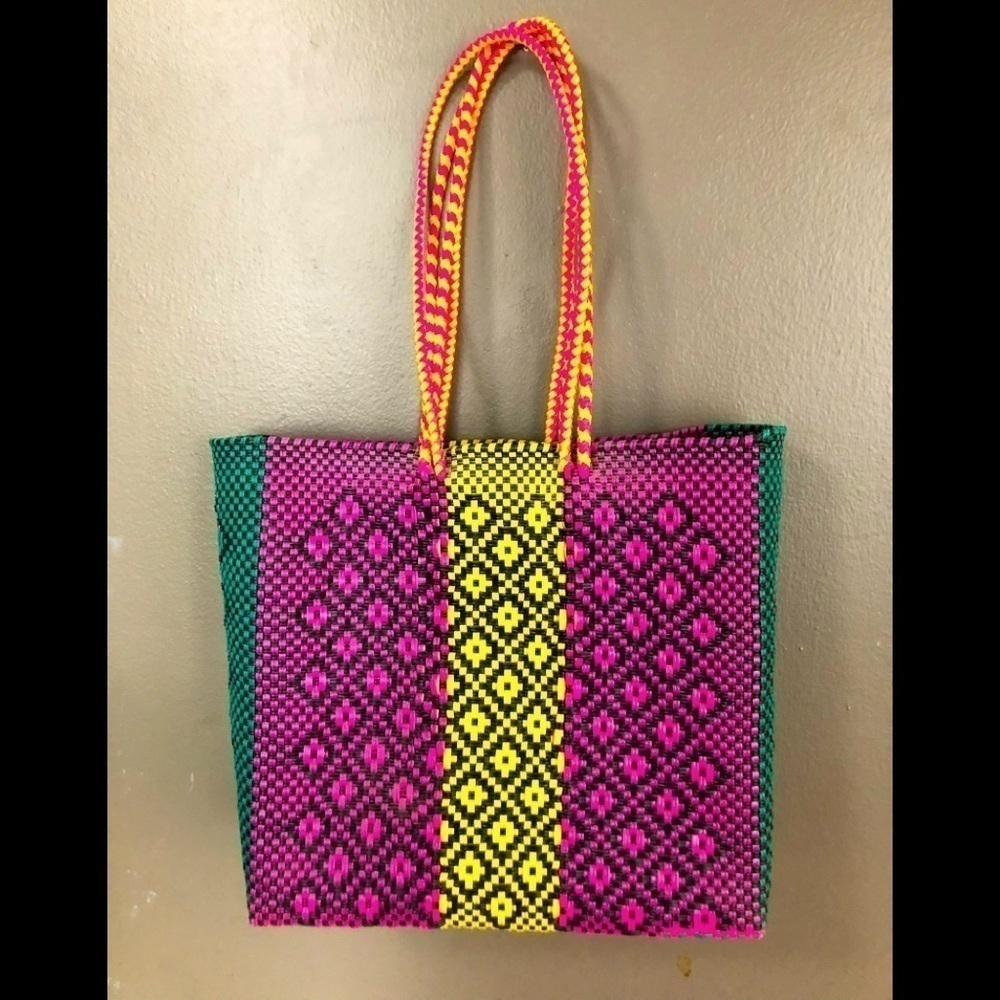 ⭐️HP⭐️ Oaxacan Market/Beach Bag-Green with long handles.